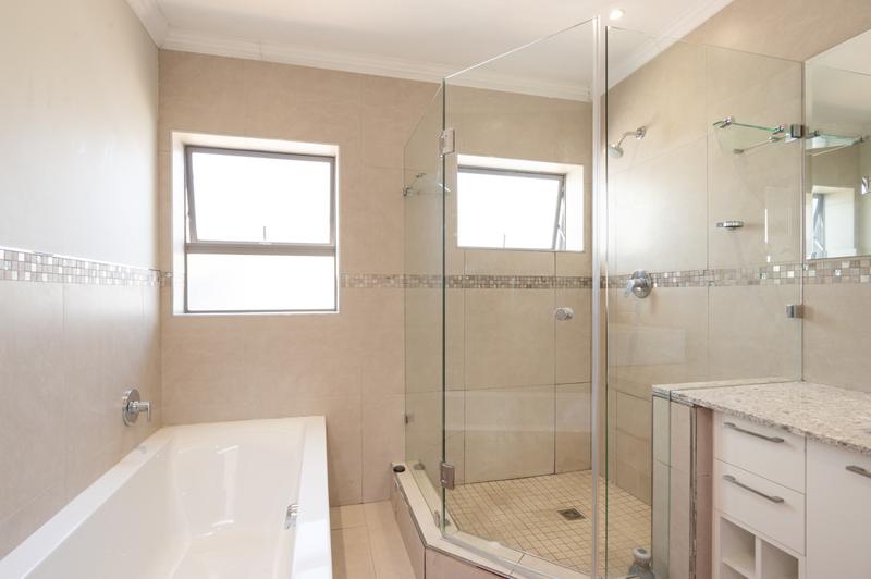 3 Bedroom Property for Sale in Stellenbosch Central Western Cape